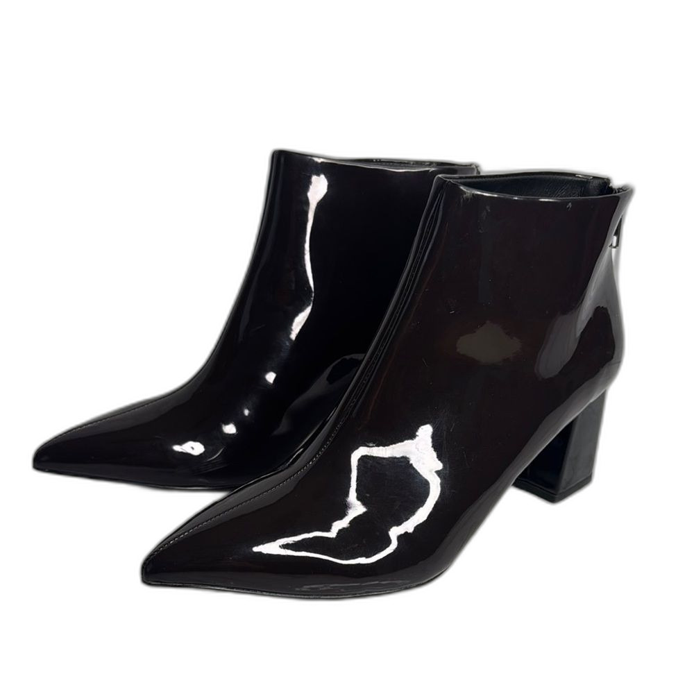 VHNY New York ladies patent leather pointed block heeled boots size 11